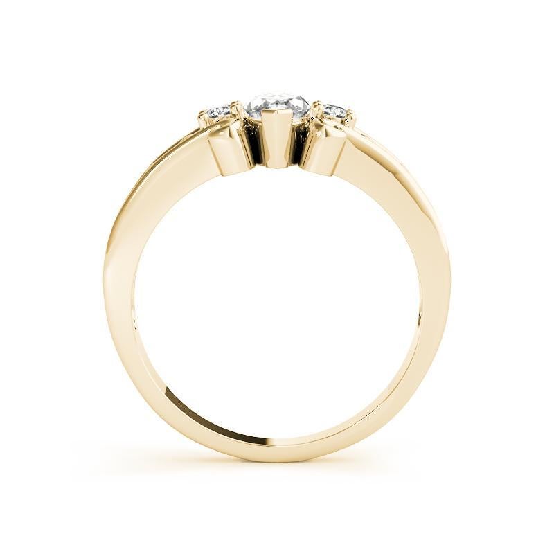 Taglio marquise GIA 0,80 Carati Marquise a Tre Pietre con Corda Contorta in Oro Giallo 18K Anello con Diamanti in vendita