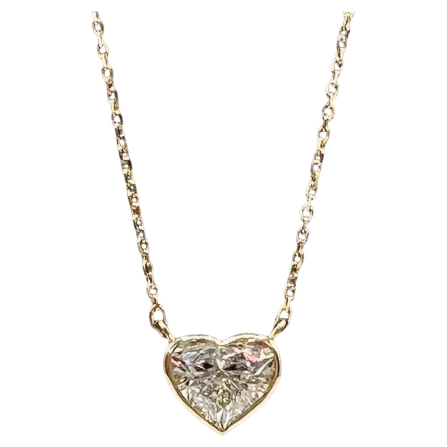 GIA 0,80ct E VS2 Collana di diamanti a cuore in oro giallo 14K