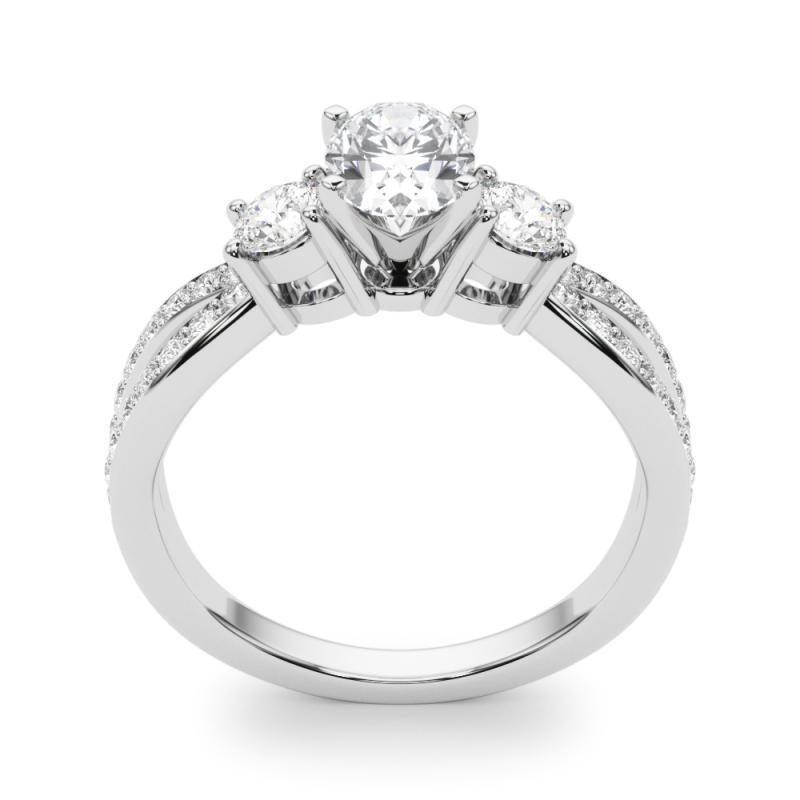 GIA 0.80ct Oval Three-Stone Split Shank Pave  Bague en diamant Pour femmes en vente