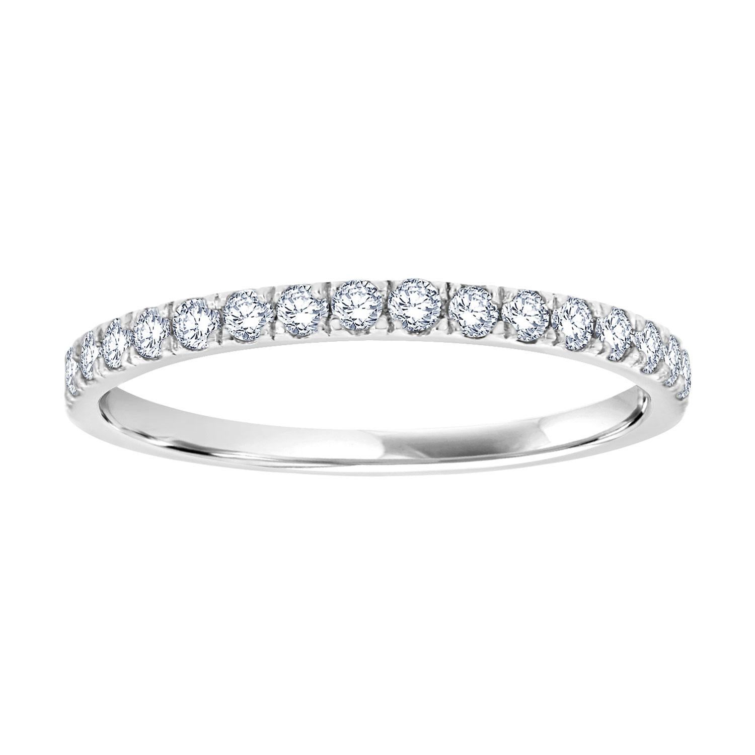 GIA 0.81 Carat Cushion Shape Platinum Halo Style Diamond Ring Set For Sale 1