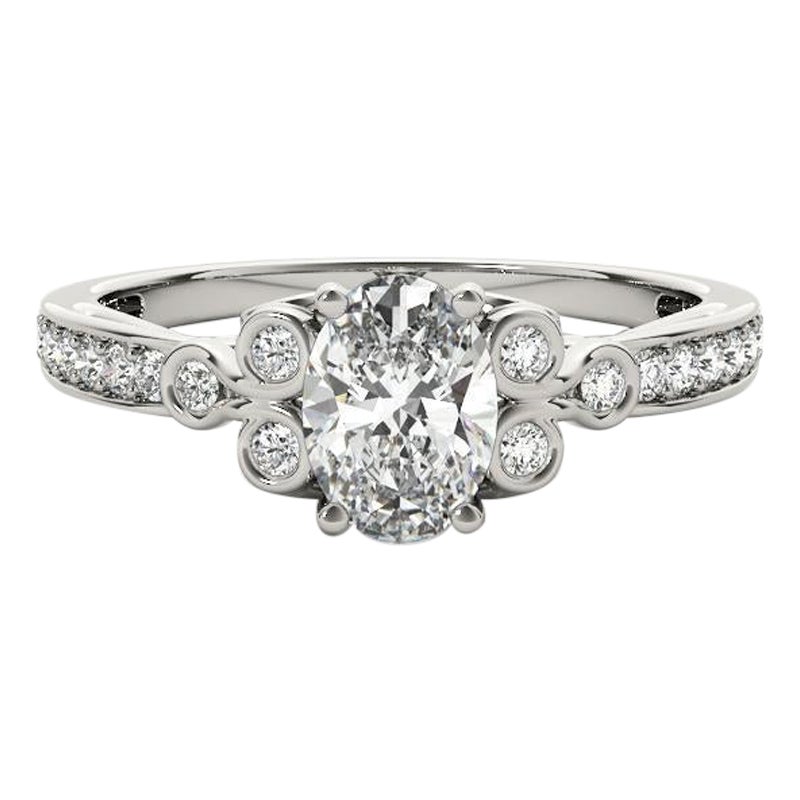GIA 0.82ct Anello ovale vintage con castone traforato in oro bianco cattedrale con diamante