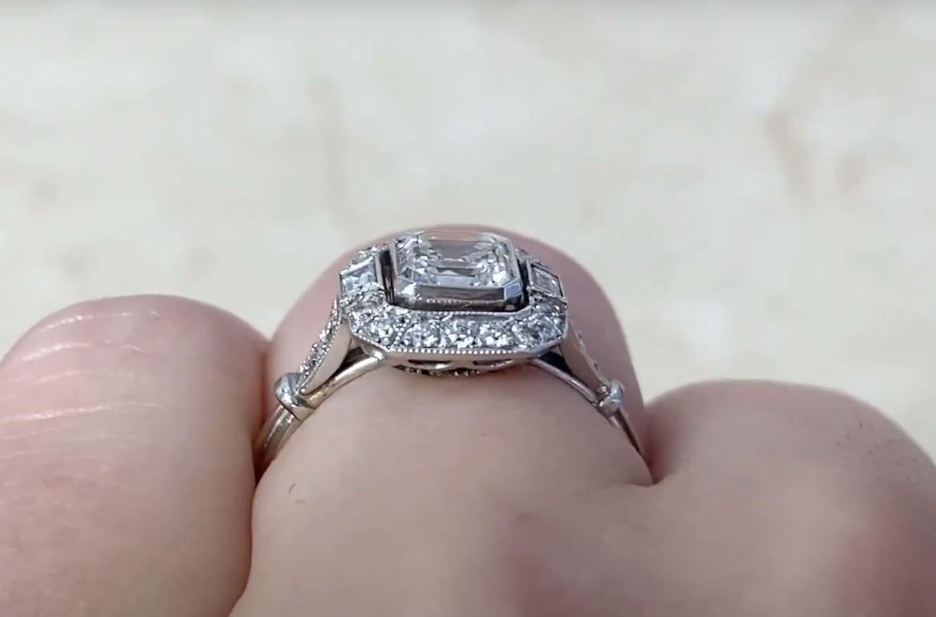 GIA 0.89ct Asscher Cut Diamond Engagement Ring, H Color, Diamond Halo, Platinum For Sale 3
