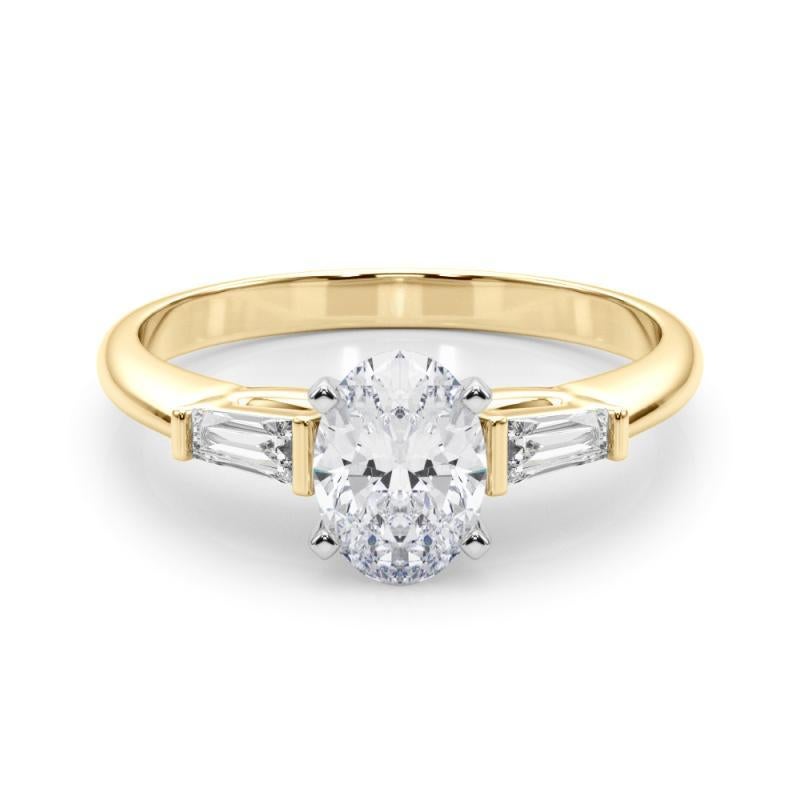 GIA 0.8ct Oval Three-Stone Tapered Baguette 18K Yellow Gold Diamond Ring in vendita 1