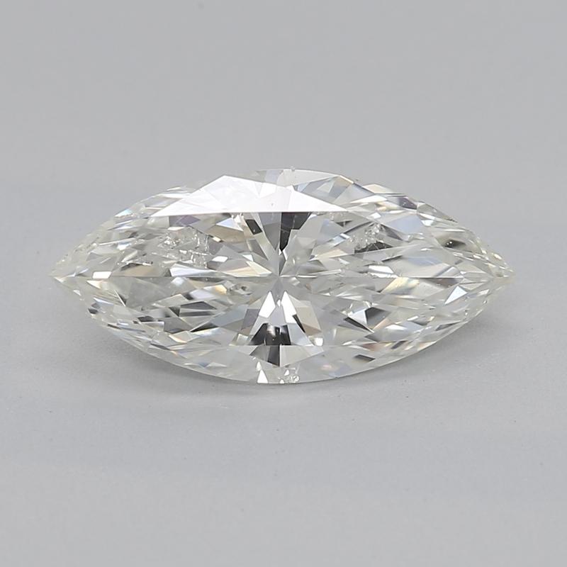 Voici une superbe bague en diamant qui incarne l'élégance et la sophistication. En son cœur se trouve un diamant marquise envoûtant pesant 0,90 , magistralement classé I et SI2. Cette bague capte magnifiquement la lumière, créant une splendide danse