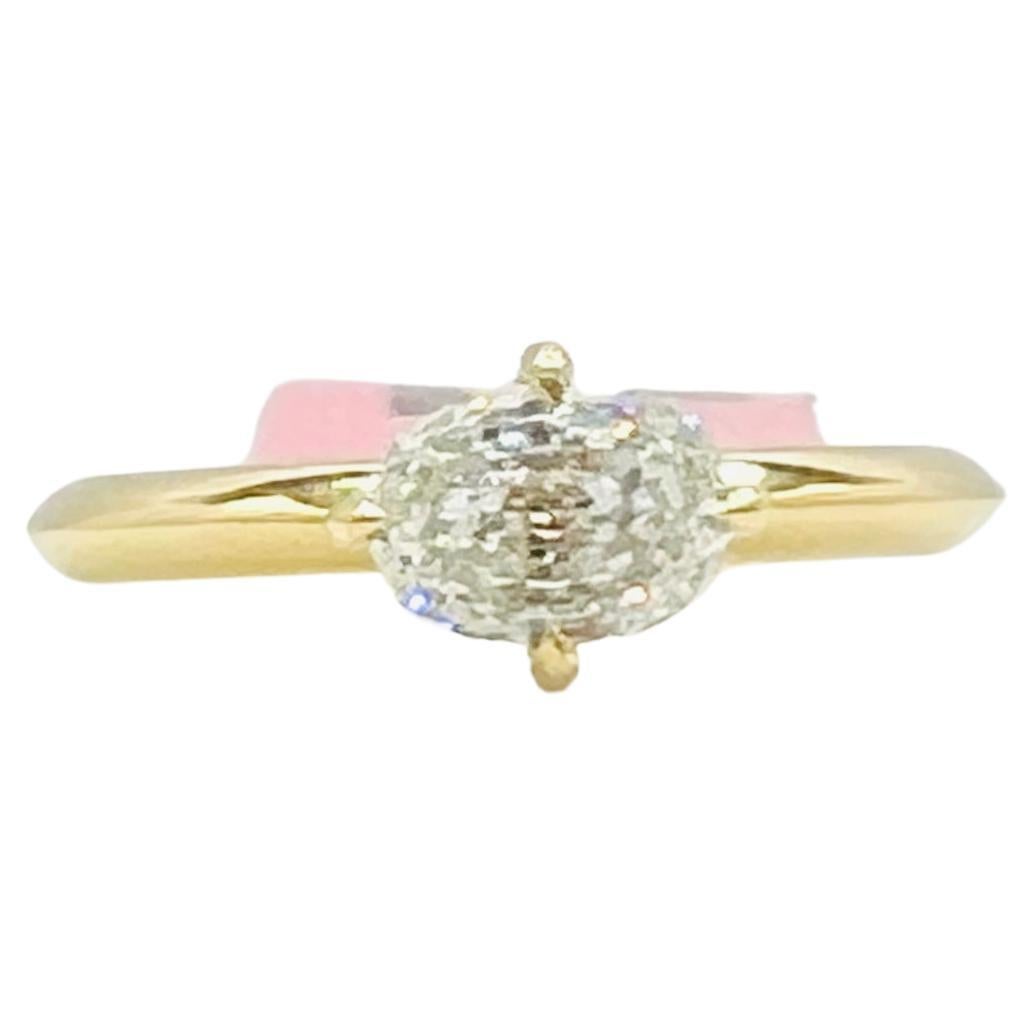 GIA 0,90 Karat Oval Step Cut Weißer Diamant East West Solitär Ring in 18K im Angebot