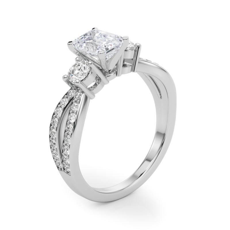 GIA Esmeralda de 0,90 ct Tres Piedras con Vástago Abierto Pave  Anillo de diamantes en venta 1