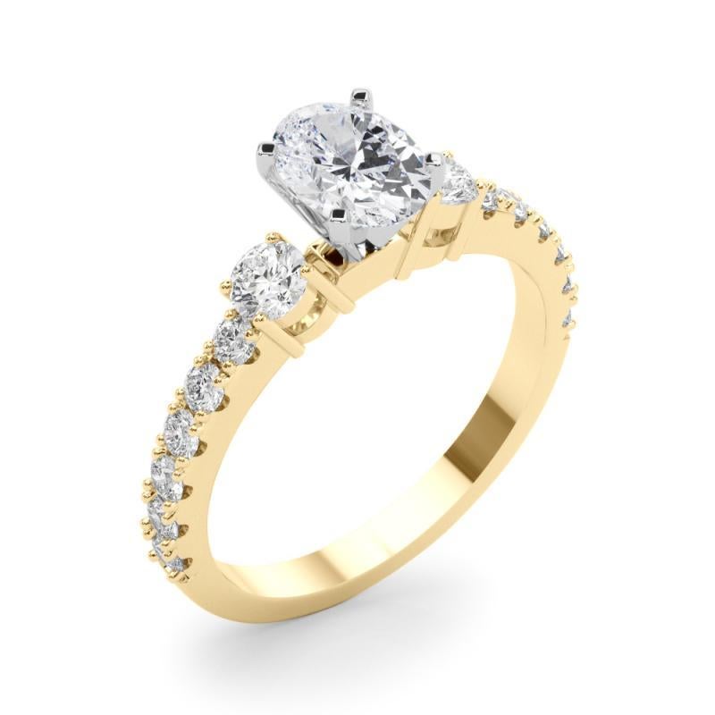 GIA 0.90ct Oval Three-Stone with Diamond Shank 18K Yellow Gold Diamond Ring (bague en or jaune à diamants de 0.90ct) Pour femmes en vente
