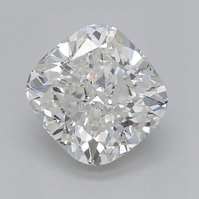 Dieser atemberaubende Diamantring wurde in Perfektion gefertigt und dreht sich um einen prächtigen Kissen-Diamanten mit einem Gewicht von 0.91. Mit einem fesselnden I und einem makellosen VS1 strahlt der Hauptstein eine außergewöhnliche Brillanz und