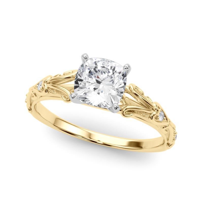 Taglio cuscino GIA 0,91ct Cushion Vintage 3-Stone Heart & Vine Anello con diamanti in oro giallo 18K in vendita