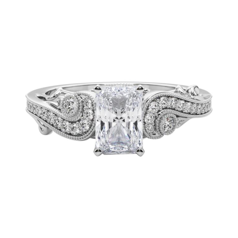 GIA 0.96 Carat Radiant Three-Stone Curved Bypass (contournement de trois pierres)  Bague en diamant