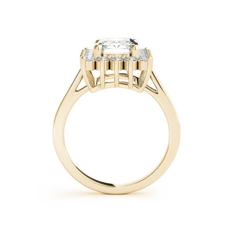 GIA 0.9ct Emerald Rectangular Halo Anniversary 18K Yellow Gold Diamond Ring In New Condition For Sale In New York, NY