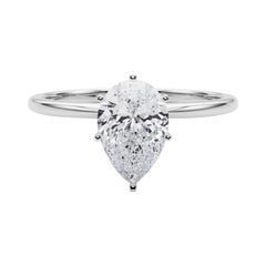 GIA 0,9ct Pear Prong Set Solitaire Slim Band  Anello con diamante
