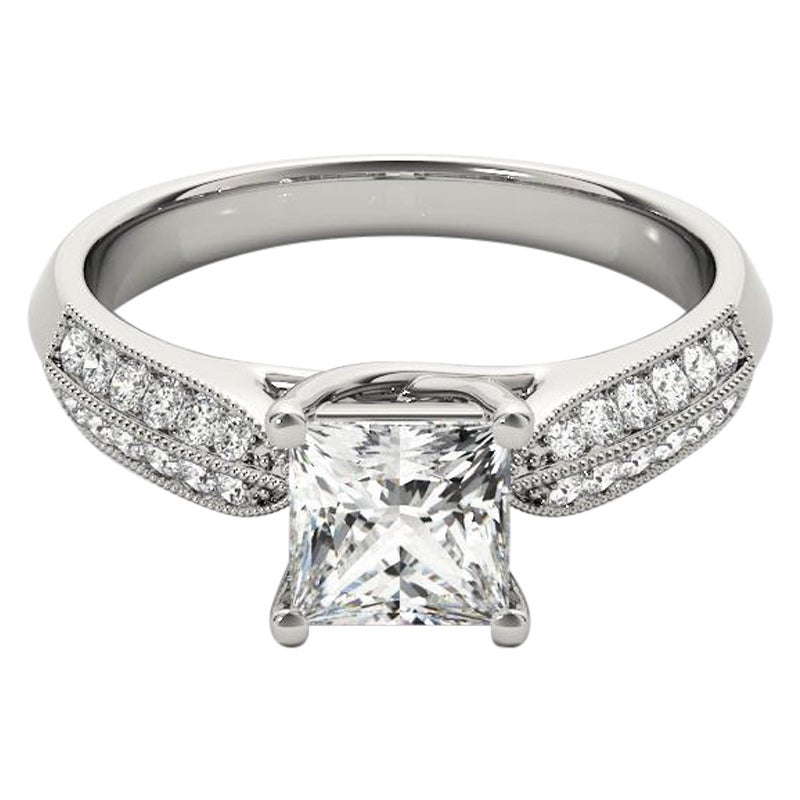 GIA 0.9 ct Anillo de diamantes en espiral entrelazados con pavé y solitario en venta