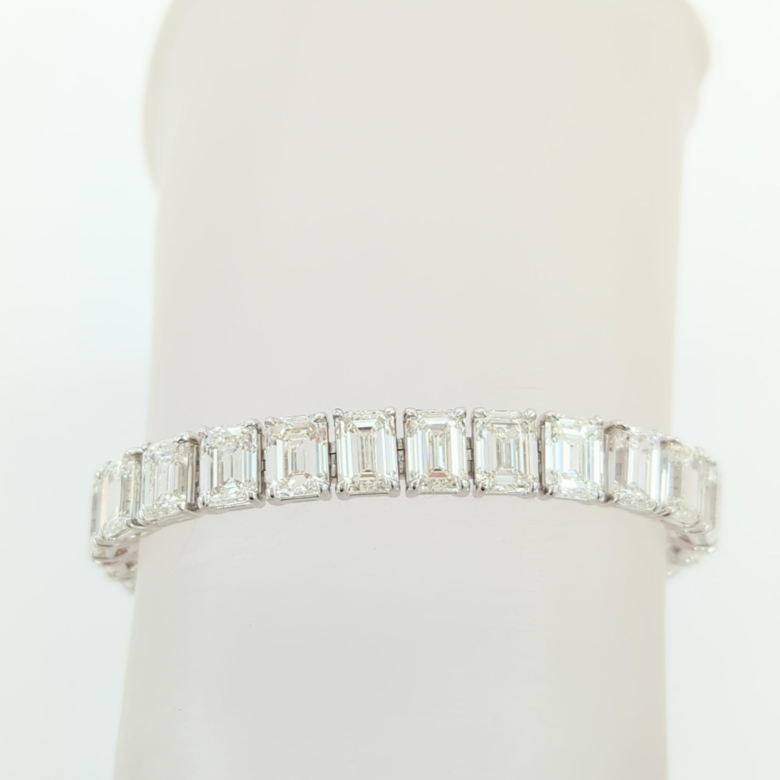 Women's or Men's GIA 1 carat each Emerald Cut Diamond Bracelet in 18K White Gold For Sale