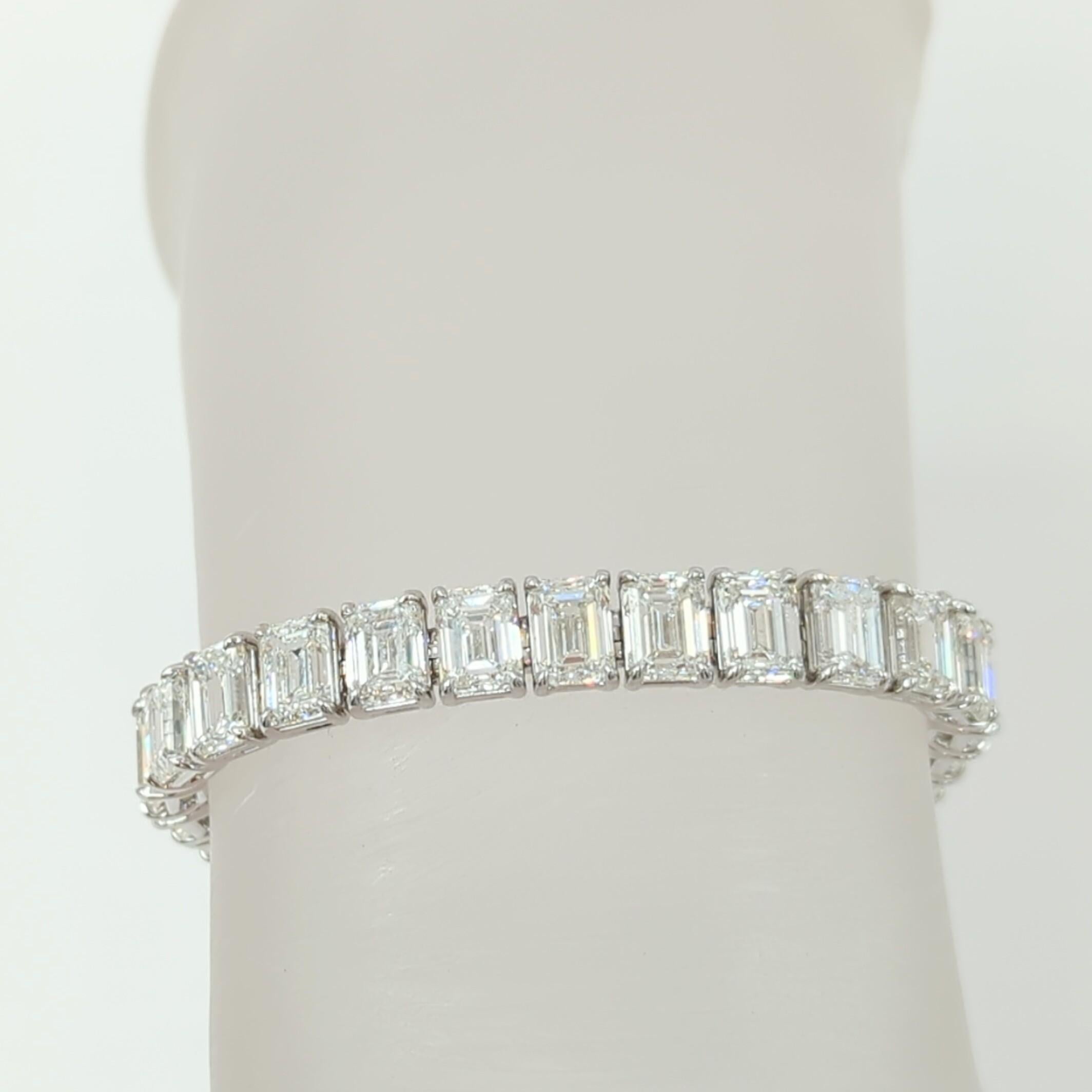GIA 1 Carat Each Emerald Cut White Diamond Tennis Bracelet in 18K White Gold For Sale 1