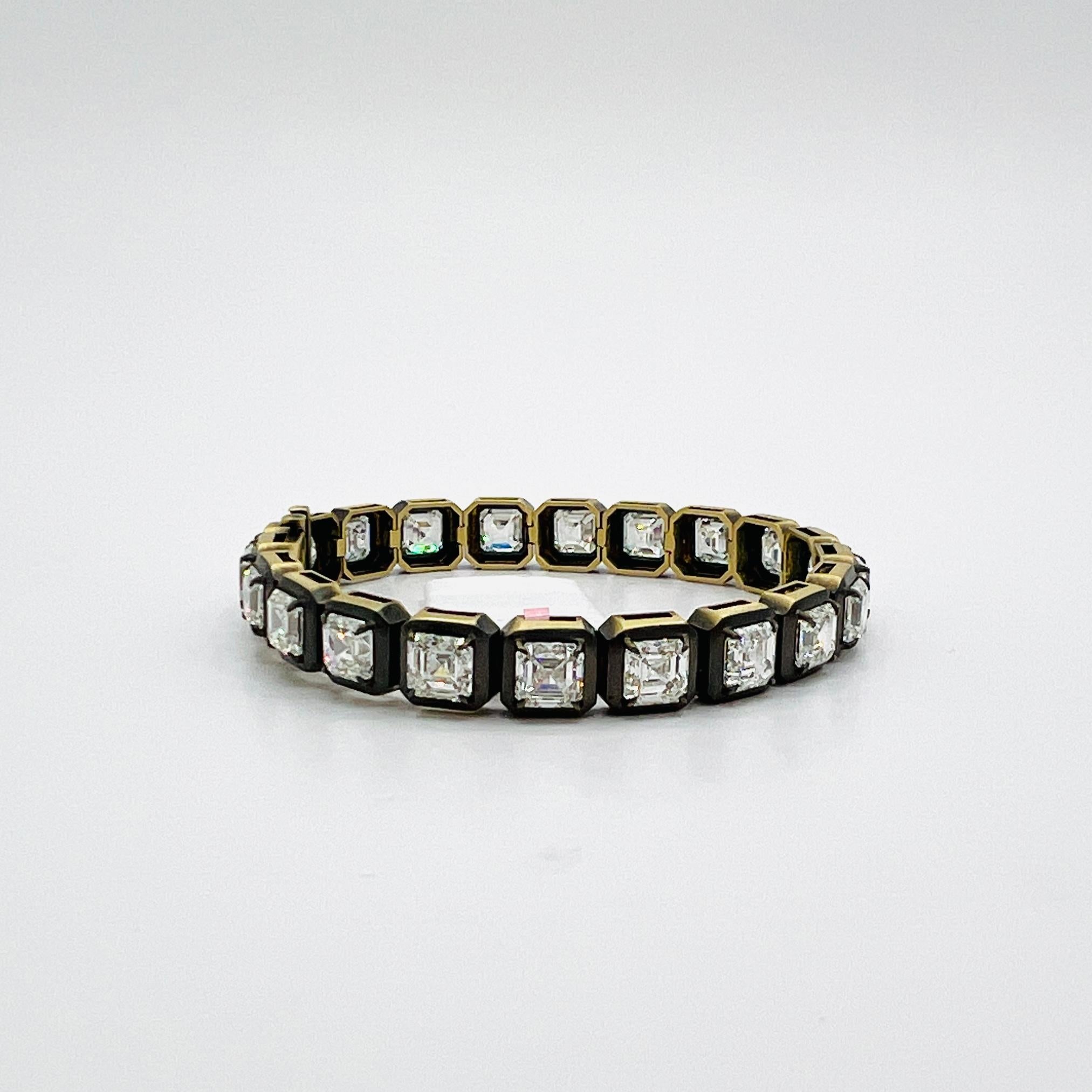 Femenino o masculino GIA 1 Quilate Cada Diamante Blanco Asscher Pulsera en Rodio Negro y 18K en venta