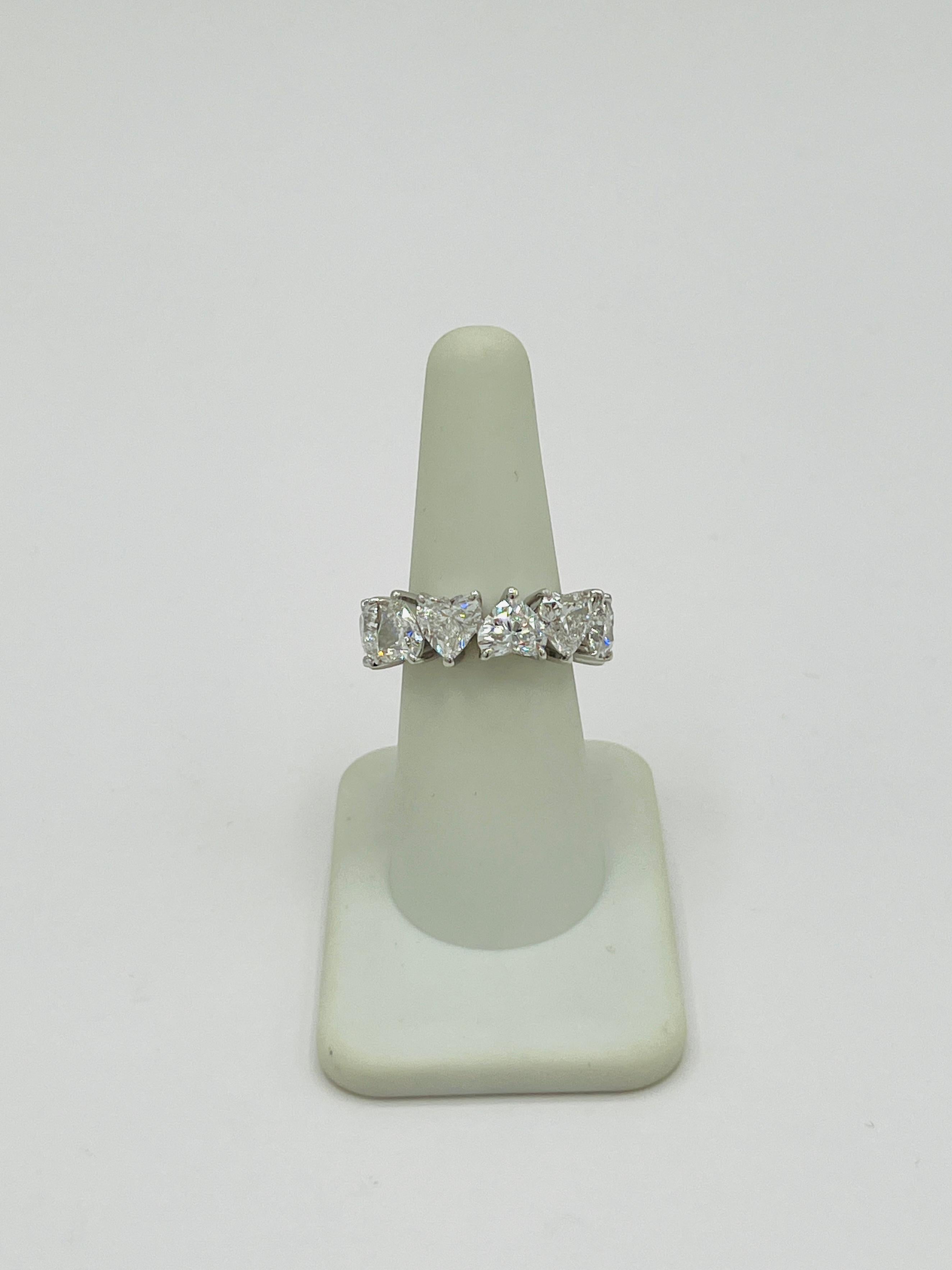 GIA 1 Carat Each White Diamond Heart Eternity Band Ring in 18K White Gold In New Condition For Sale In Los Angeles, CA