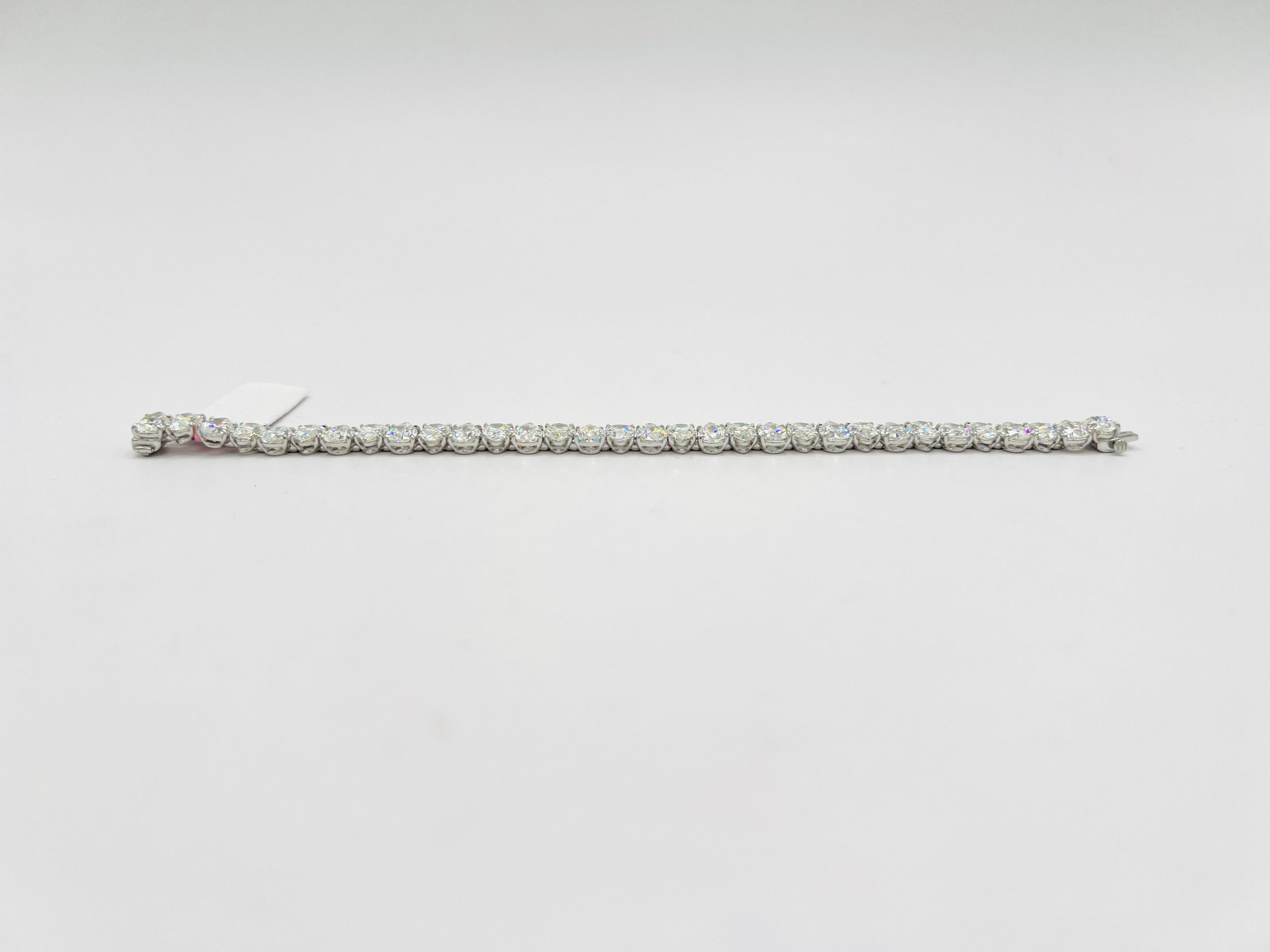 GIA 1 Carat Each White Diamond Pear Shape Tennis Bracelet in 18K White Gold 5