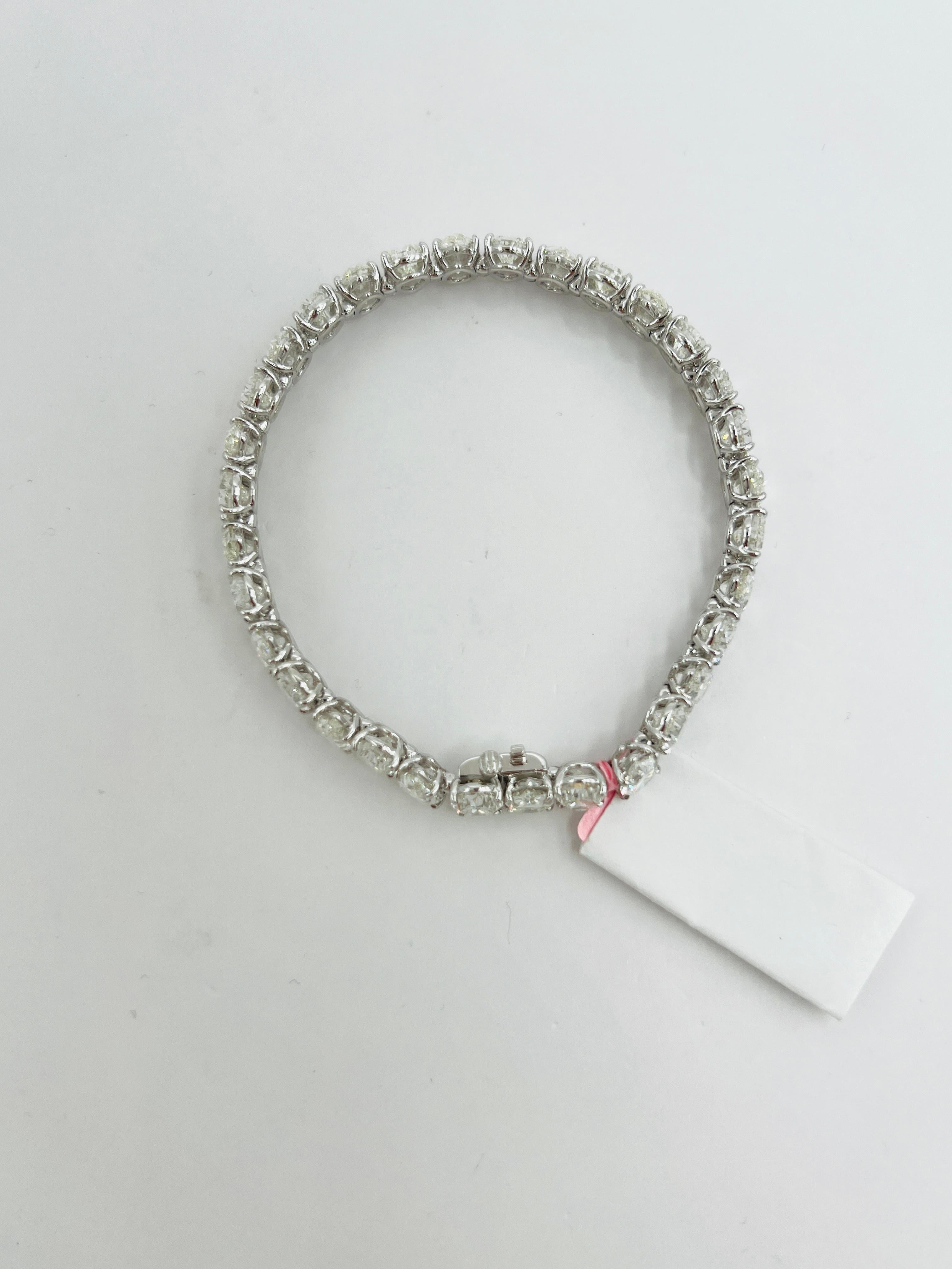 Women's or Men's GIA 1 Carat Each White Diamond Pear Shape Tennis Bracelet in 18K White Gold