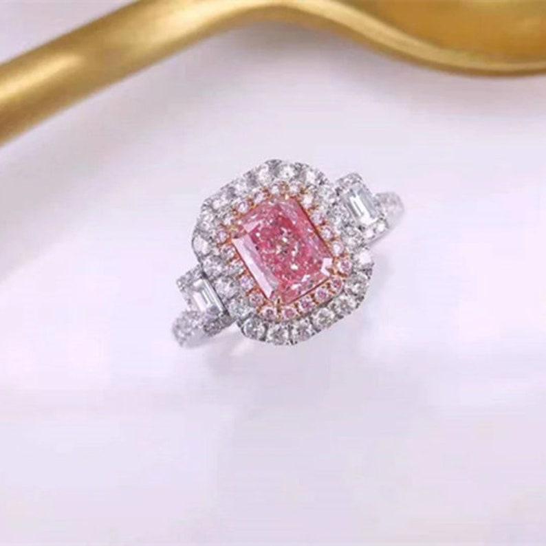 GIA 1 Carat Fancy Pink Diamond Necklace 18 Karat White Gold Duel Use As Ring  In New Condition For Sale In Barnsley, GB
