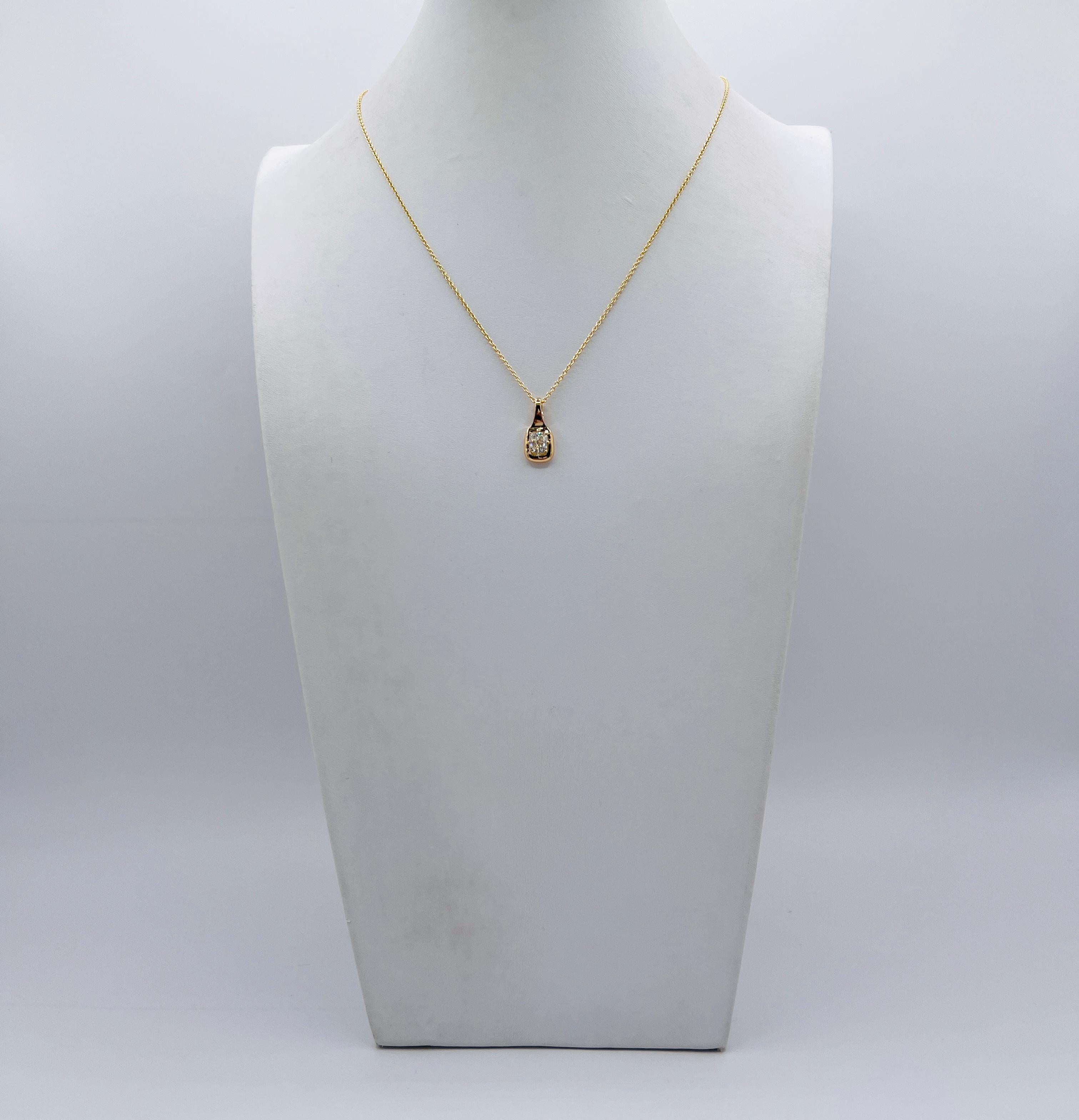 Collier pendentif en or jaune 18 carats avec coussin en diamant blanc de 1 carat GIA Neuf - En vente à Los Angeles, CA
