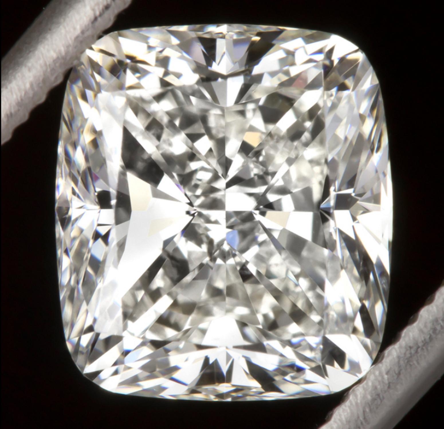 This excellent quality 10 carat diamond is certified by GIA, The world's most respected lab. The diamond is graded H for color, and it faces up beautifully white with no yellow. There are no brown, green or milky shades and no cloudiness. The