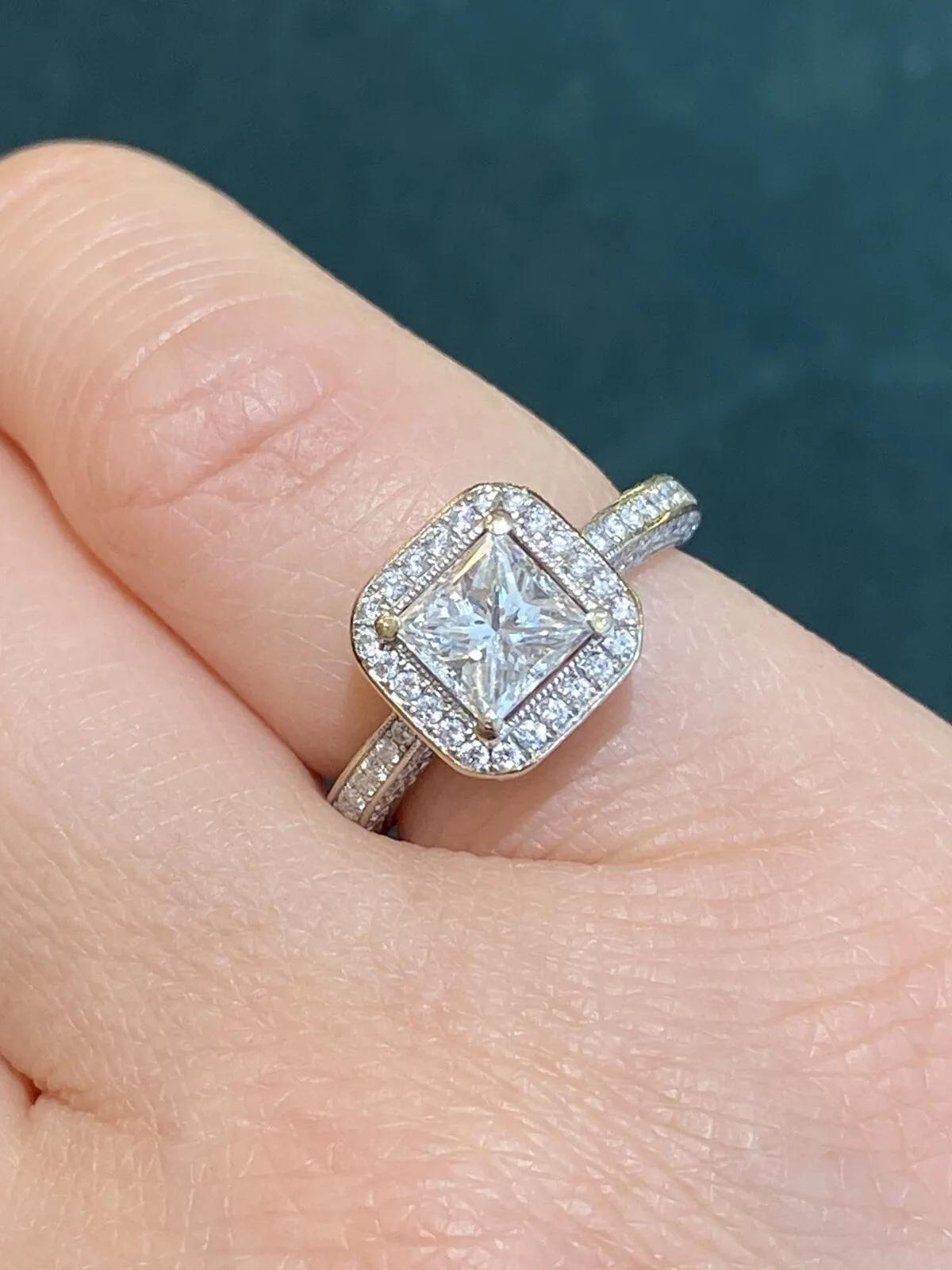 Princess Cut GIA 1.00 carat Princess cut Halo Diamond Ring in 18k White Gold For Sale