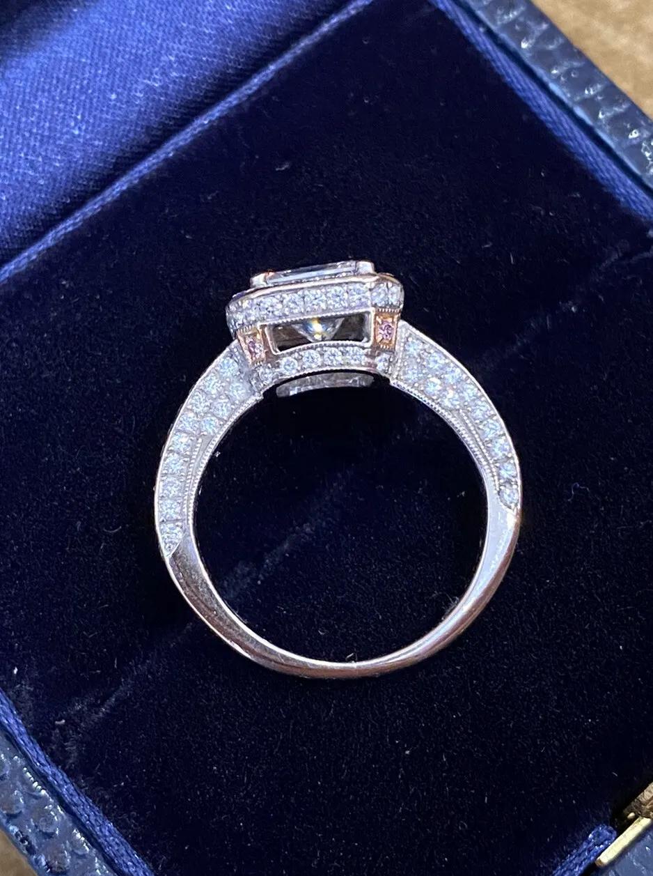 Women's GIA 1.00 carat Princess cut Halo Diamond Ring in 18k White Gold For Sale