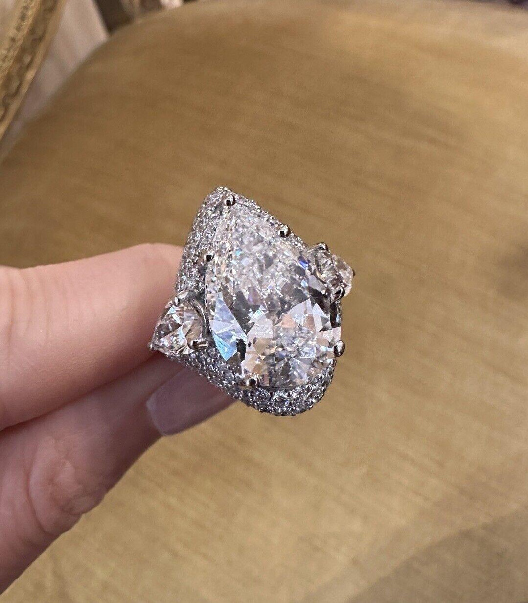 Bague personnalisée en or blanc 18 carats GIA 10,01 carats diamant en forme de poire en vente 6