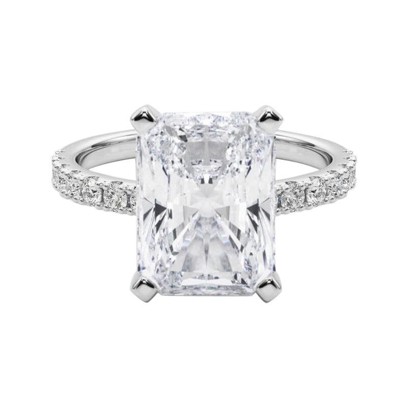 GIA 10,02ct Solitario radiante con mezza eternità in oro bianco 18 carati