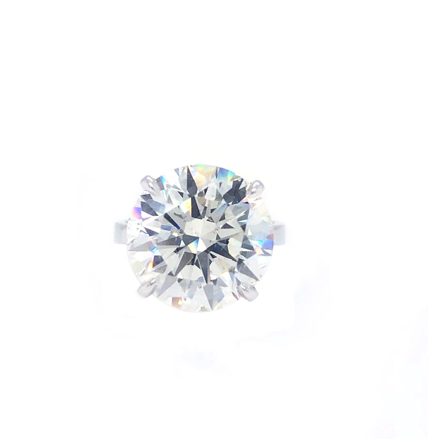 Bague de fiançailles en diamant taille ronde certifié GIA 10,05 Carat Si2 Clarté J Couleur Pour femmes en vente