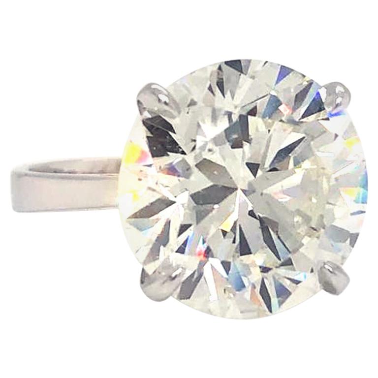 Bague de fiançailles en diamant taille ronde certifié GIA 10,05 Carat Si2 Clarté J Couleur en vente