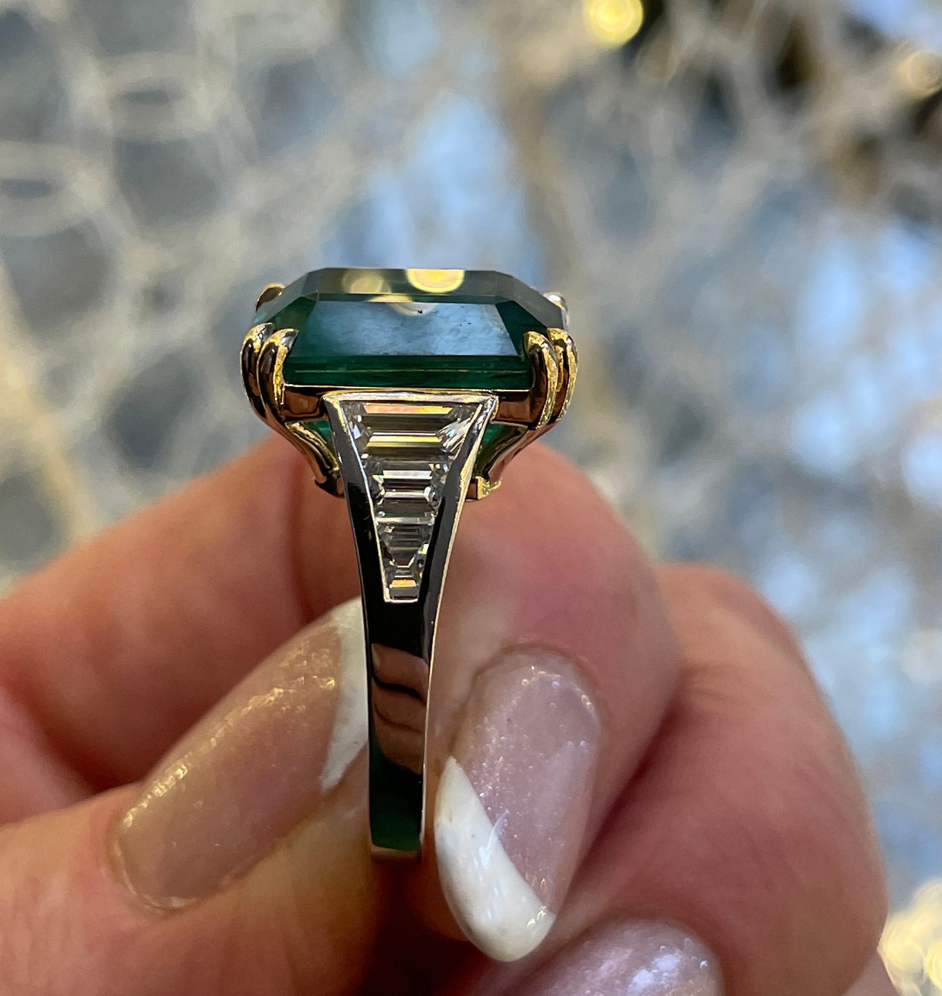 GIA 10.05ct Step cut Rectangular Green Emerald Diamond Plat 18k YG Ring 3