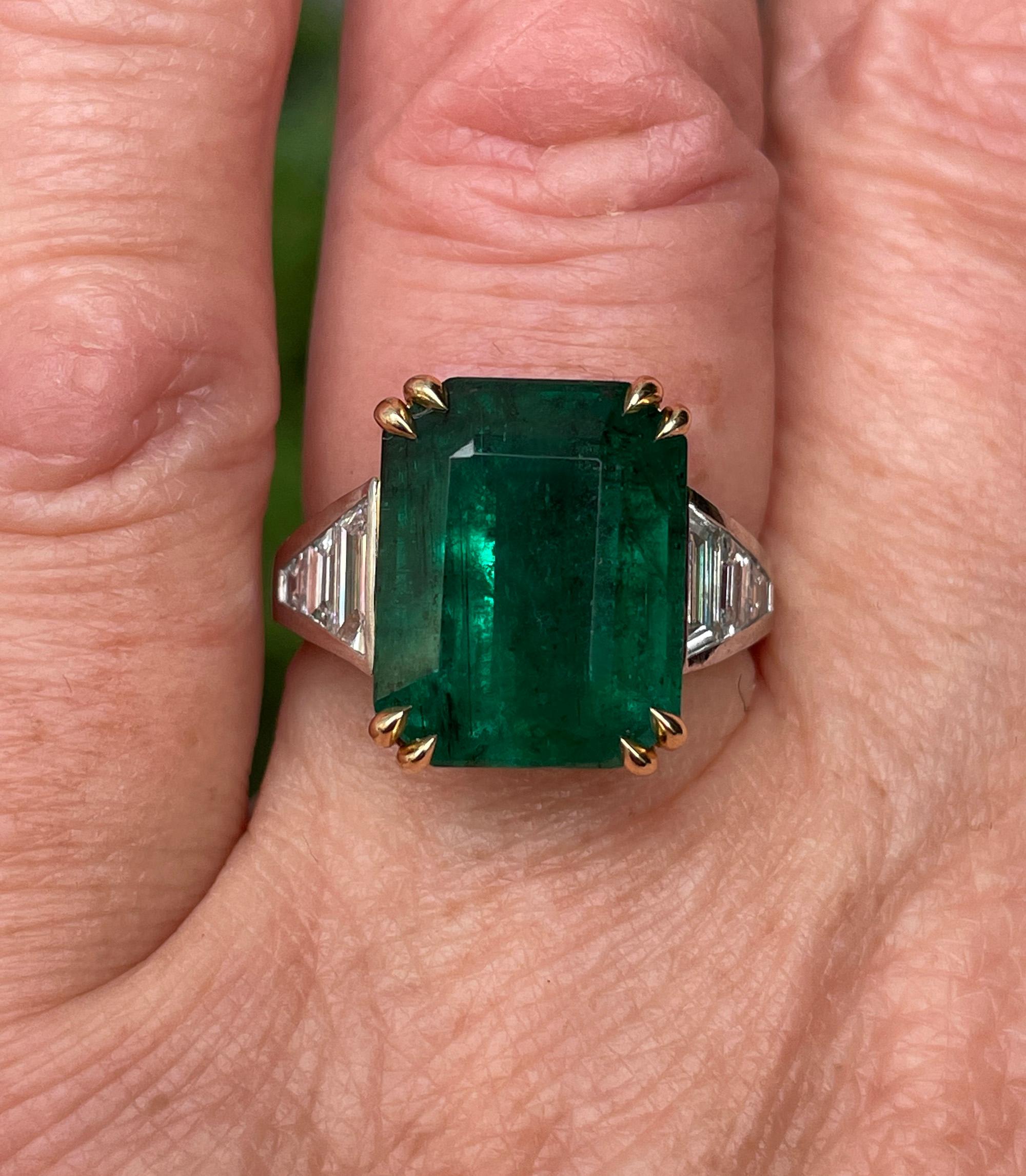 GIA 10.05ct Step cut Rectangular Green Emerald Diamond Plat 18k YG Ring 9