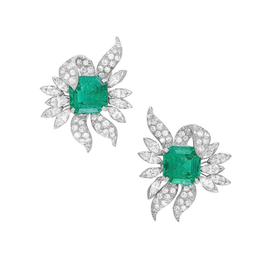 GIA 10,07 Carati Colombia Minor Smeraldo e Diamante Orecchini Retrò in vendita 1