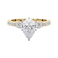 GIA 1,00 ct Anillo de diamantes de oro amarillo de 18 quilates con tres piedras de pera y mango de diamante