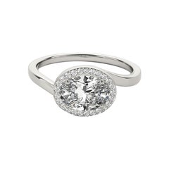 GIA 1,01 Karat Ost-West ovaler Halo gebogener Bypass 18K Weißgold Diamantring