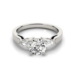 GIA 1.01 Carat Round Three-Stone East-West Pear  Bague en diamant