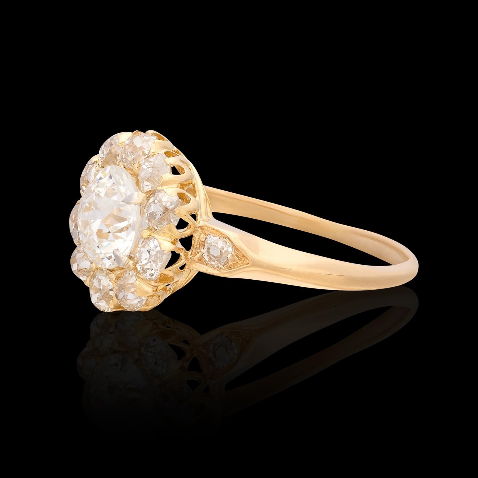 For Sale:  GIA 1.01-ct. Diamond & 18k Gold Antique Ring 5