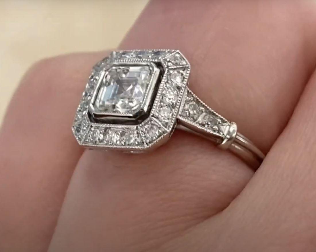 GIA 1.01ct Asscher Cut Diamond Engagement Ring, Diamond Halo, Platinum For Sale 2