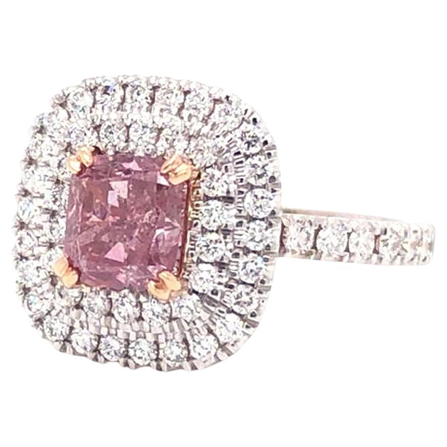 GIA 1,01ct Nature Fancy Intense Purplish Pink Diamond with Cushion Diamond Ring (bague à diamant coussin)