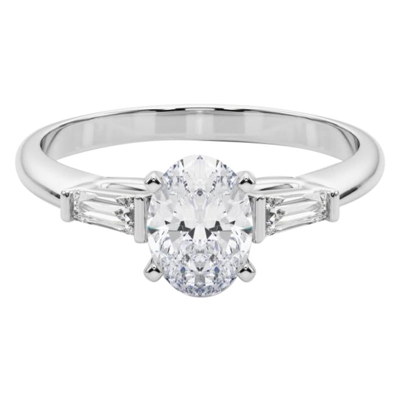 GIA 1.01ct Oval Three-Stone Tapered Baguette  Diamond Ring in vendita
