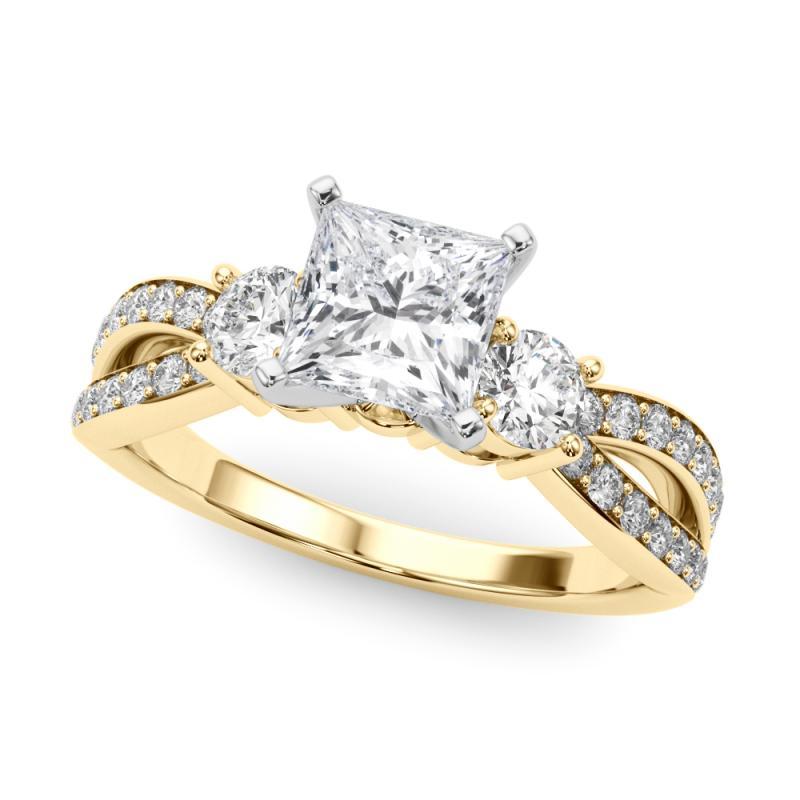 Taglio princess GIA 1,01ct Anello con diamanti a tre pietre Princess Split Shank Pave in oro giallo 18K in vendita