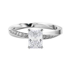 GIA 1.02ct Radiant Solitaire Twisted Square Band  Bague en diamant