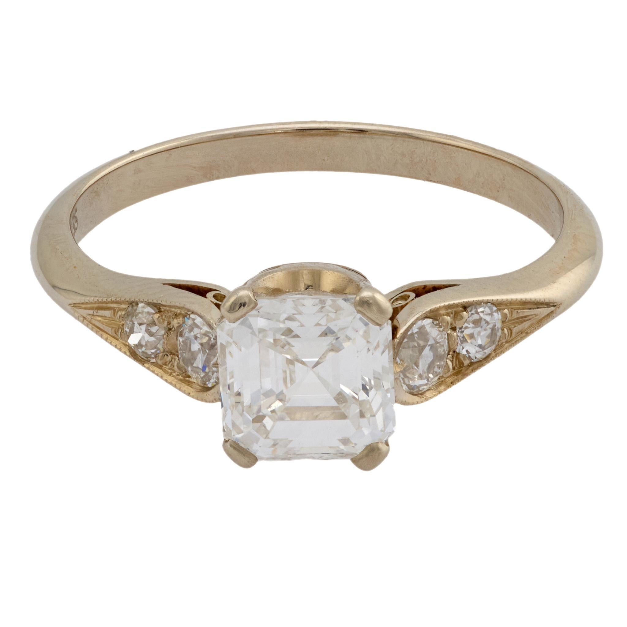 Contemporain GIA Bague de fiançailles en or blanc 18 carats diamant Asscher de 1,03 carat en vente