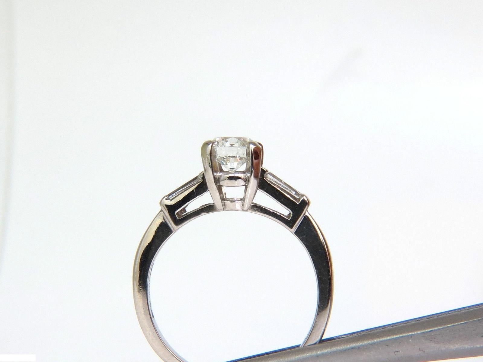 GIA 1.04 Carat Ideal Cut G/Vs2 Round Brilliant Diamond Ring Platinum In New Condition For Sale In New York, NY