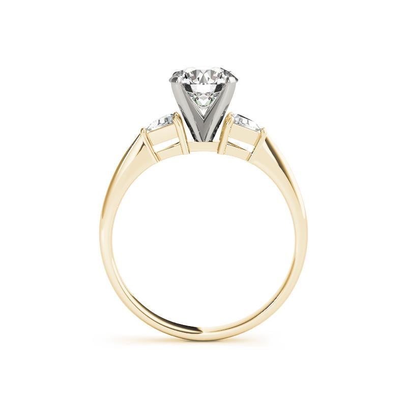 GIA Anillo de diamantes de oro amarillo de 18 quilates, talla trillón, redondo, de 1,06 quilates en Nuevo estado para la venta en New York, NY