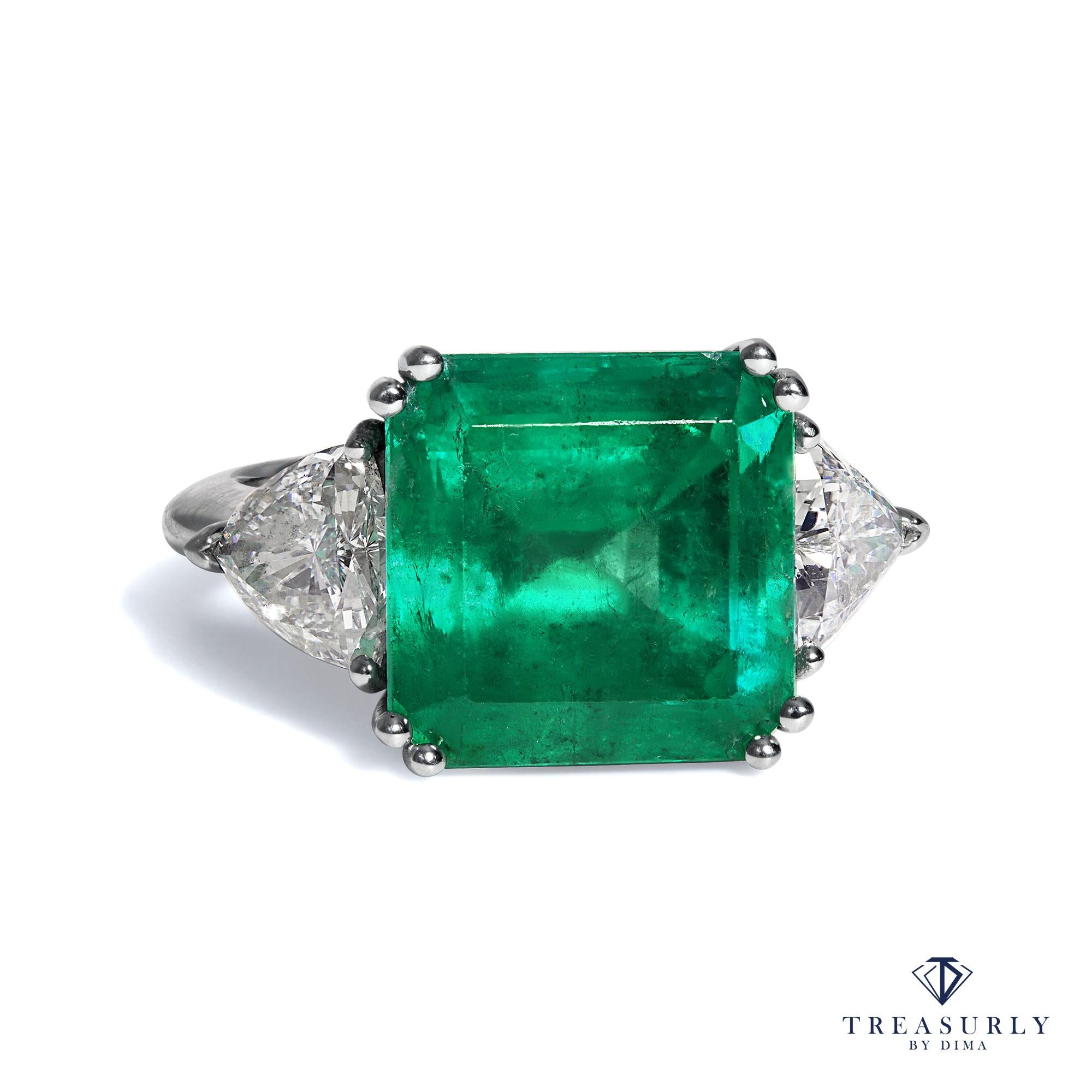GIA 10.64ct Columbian Green Square Emerald Diamond 3stone Engagement Plat Ring In Good Condition In New York, NY