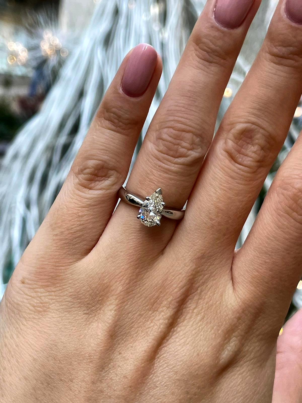 GIA 1.07ct Estate Pear Diamond Solitaire 14k White Gold Engagement Wedding Ring For Sale 3