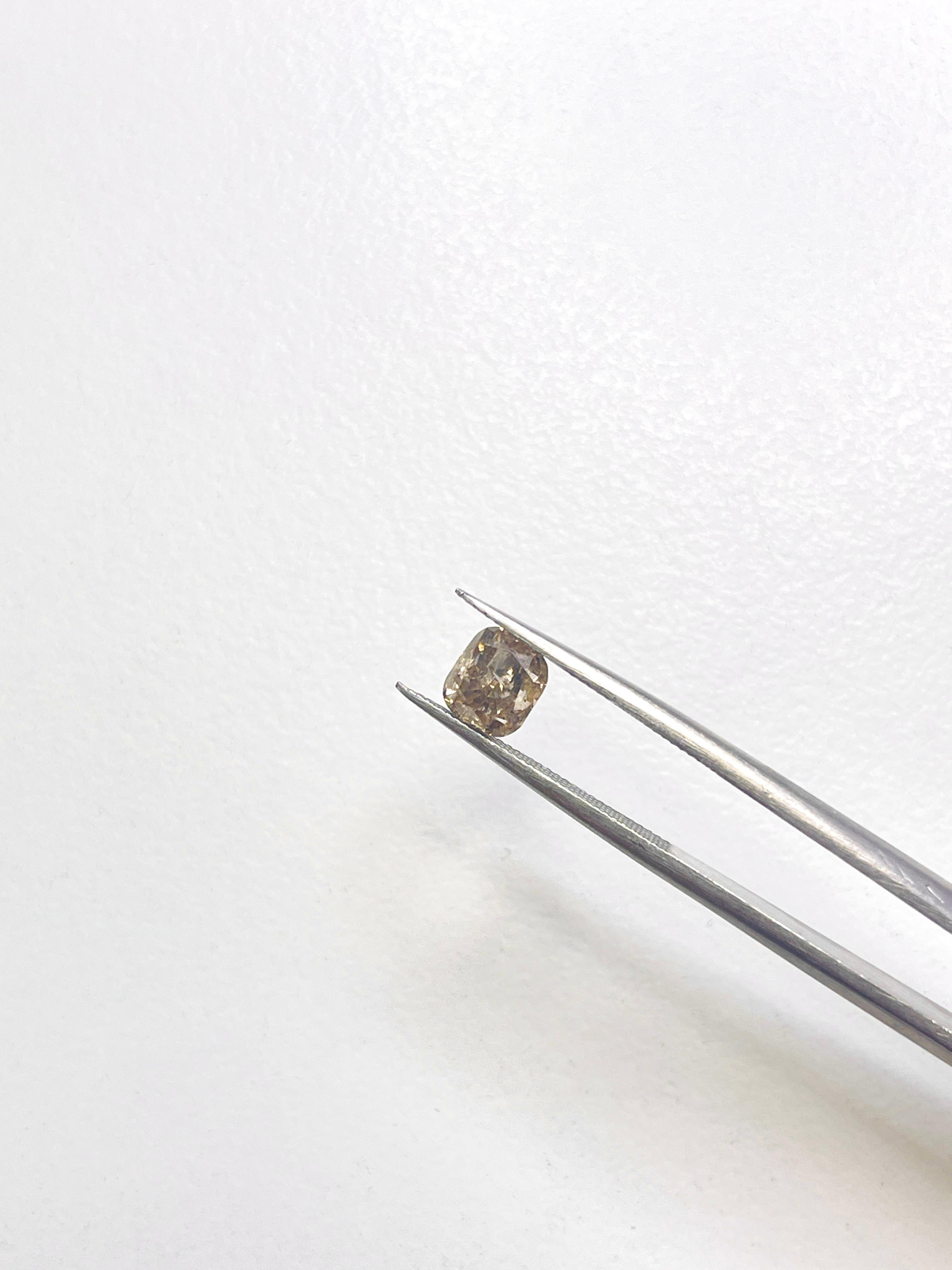 GIA 1.08 Carat Natural Fancy Dark Brown Cushion Loose Diamond (diamant libre de 1.08 carat) en vente 1